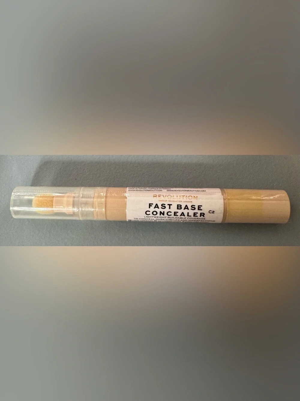 Revolution makeup fast base Concealer Pen C2 - Cream Shade